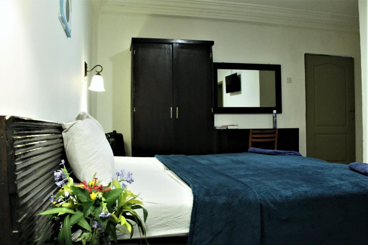 Badala Park Hotel Kotu Exterior photo