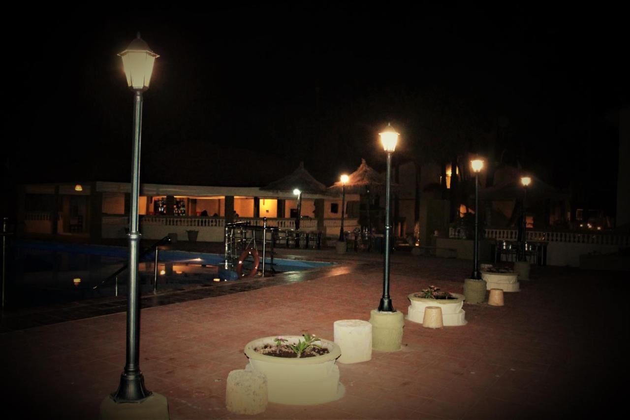 Badala Park Hotel Kotu Exterior photo